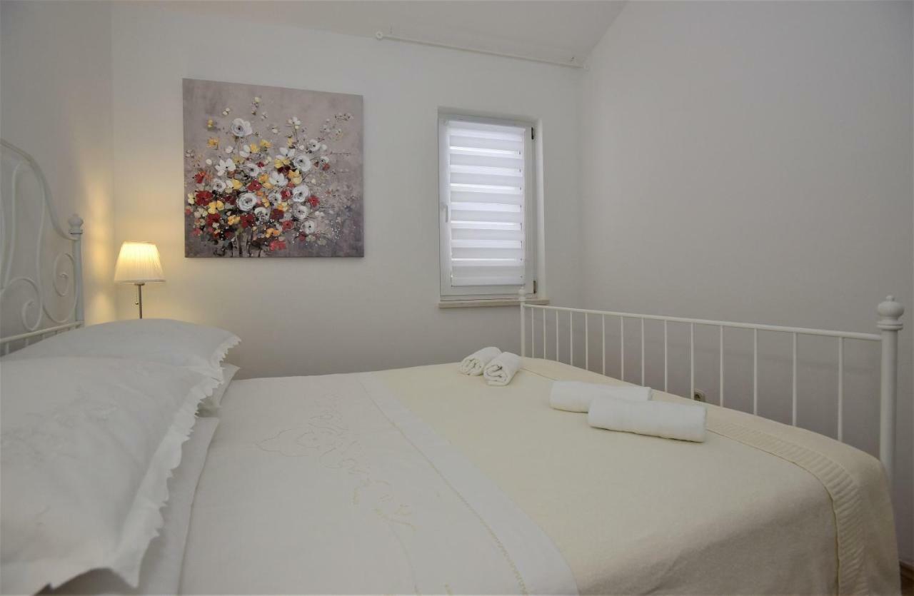 Andor - Lux, Two Beautiful Terraces With Sea & Sunset View Apartment Makarska Exterior photo